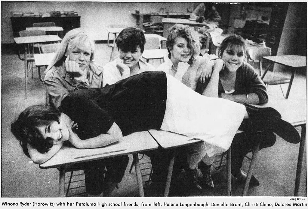 Newspaper clipping from 1986 og Winona righter and 4 friends in high school smiling